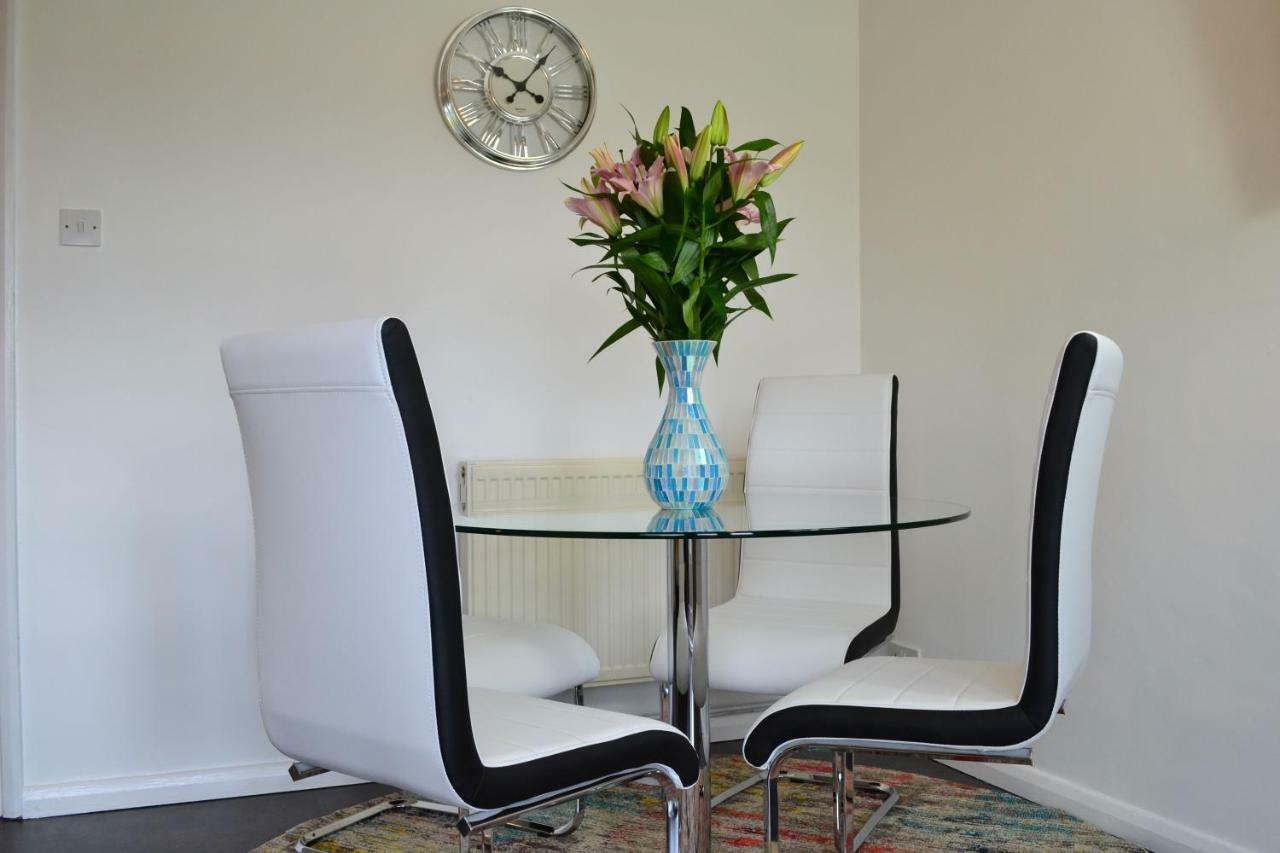 Epicsa - Family & Corporate Stay Mews Apartments With Free Parking CBG エクステリア 写真