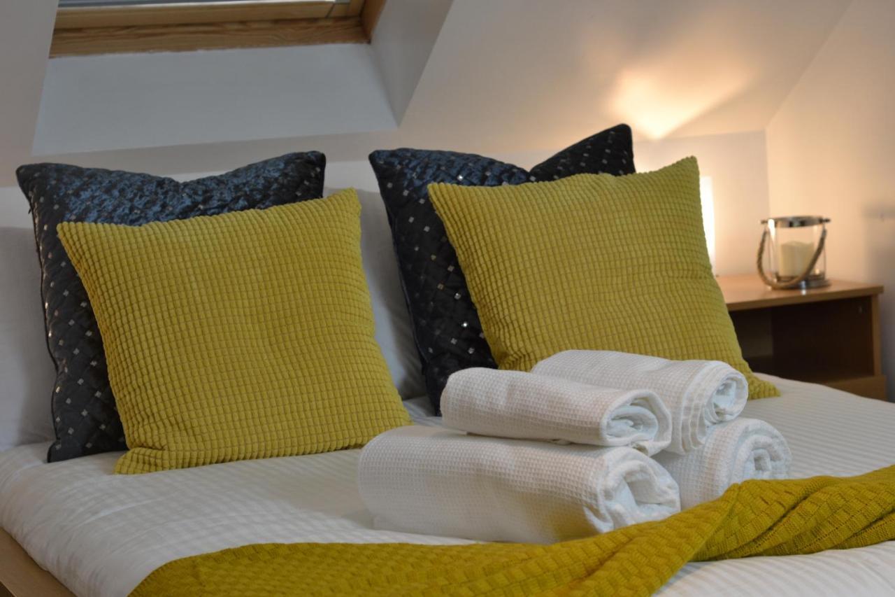 Epicsa - Family & Corporate Stay Mews Apartments With Free Parking CBG エクステリア 写真